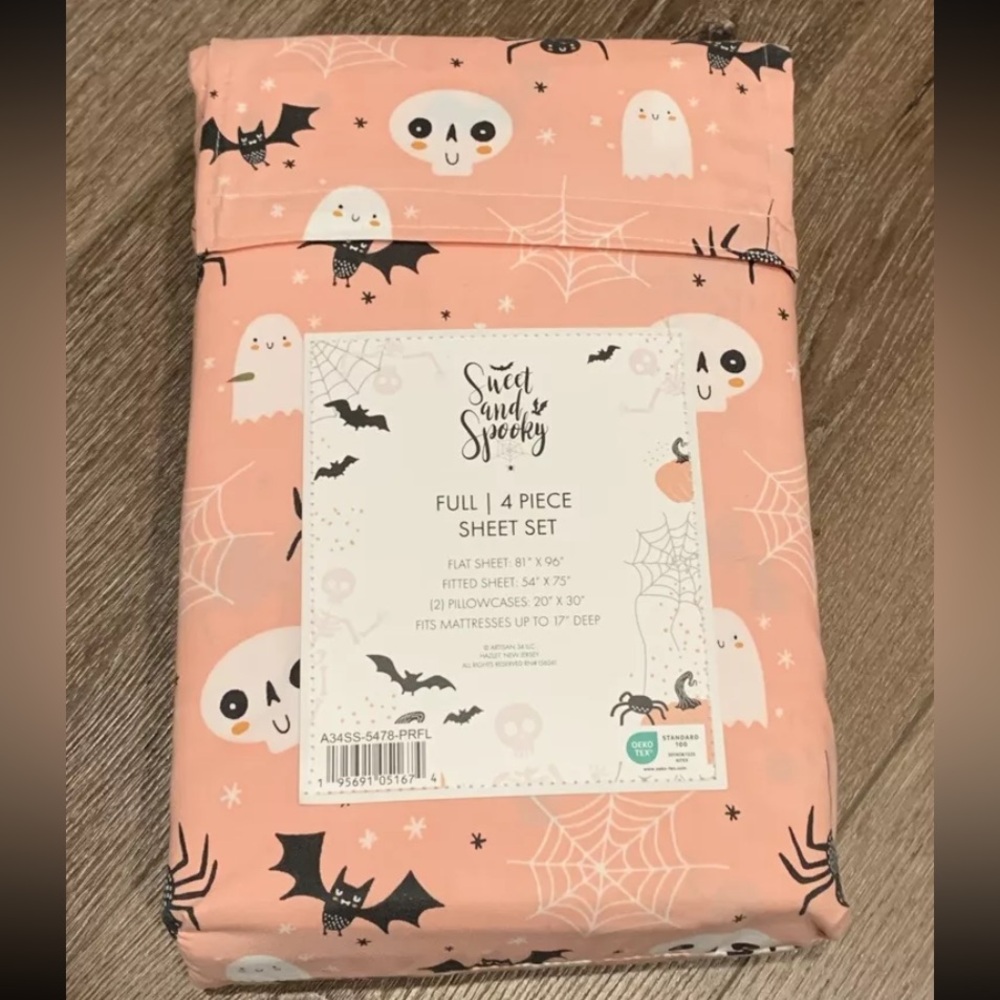NEW Sweet & Spooky Oeko-tex Halloween sheet set. Pink Halloween sheets. Full.